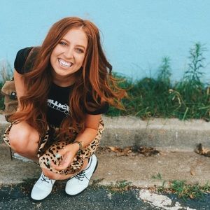 Meet your Posher, Levie